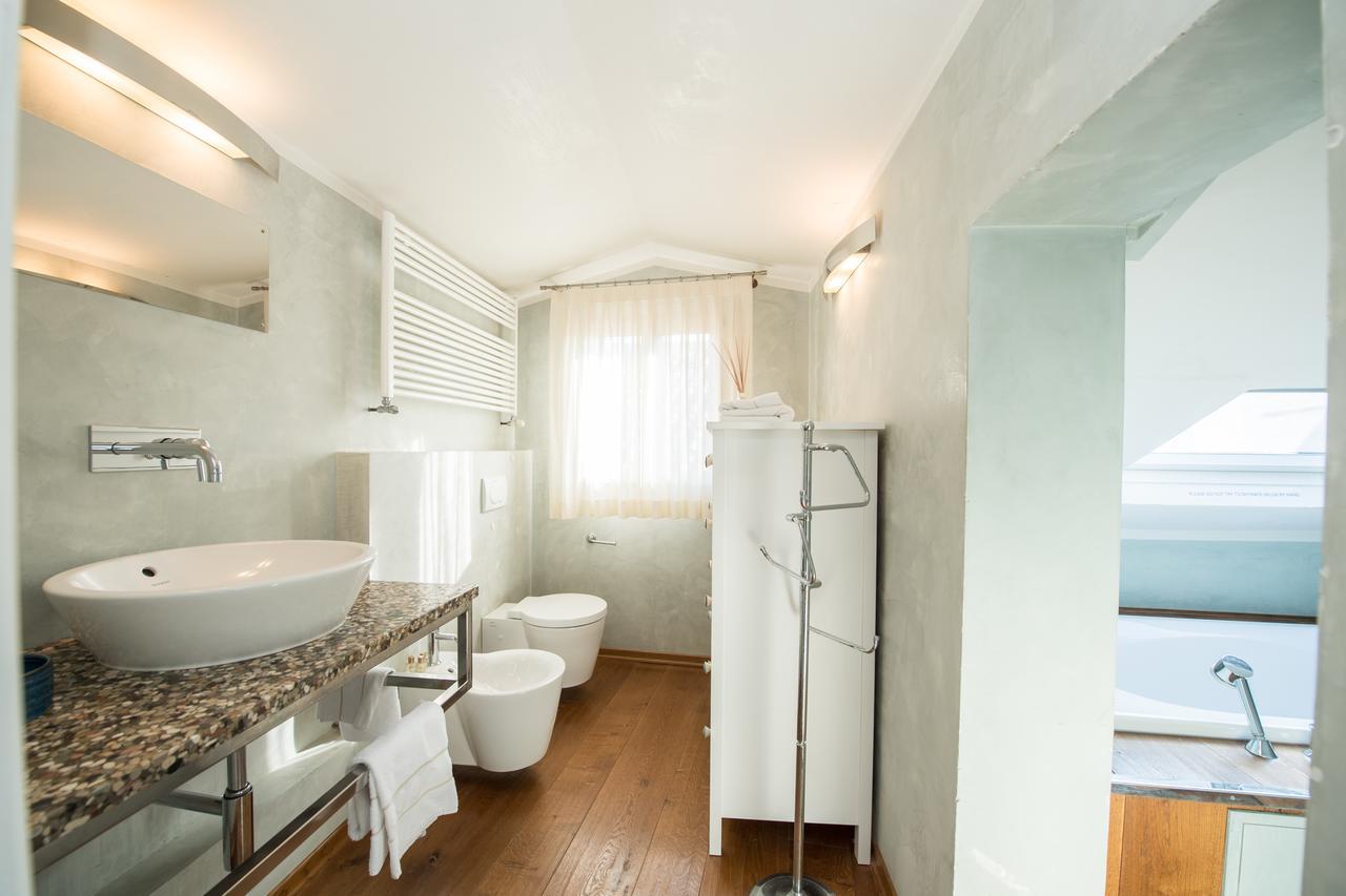 Savoia & Jolanda Apartments 2 Venice Ngoại thất bức ảnh