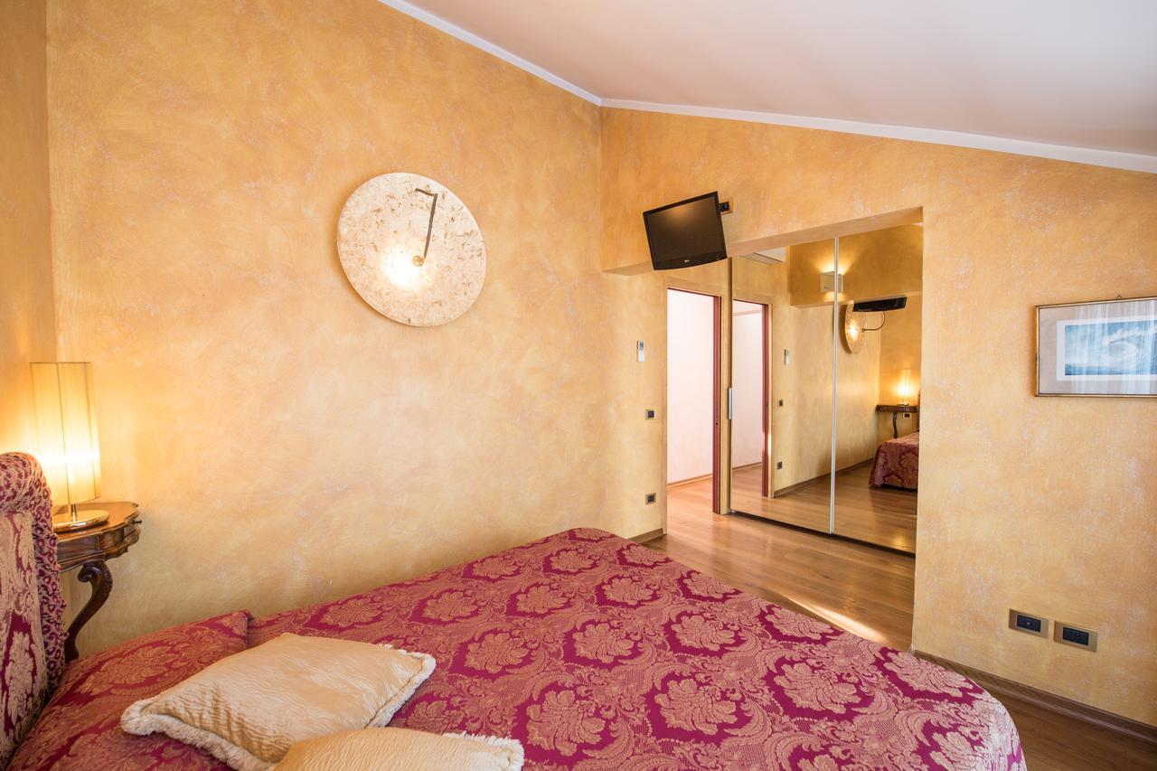 Savoia & Jolanda Apartments 2 Venice Ngoại thất bức ảnh