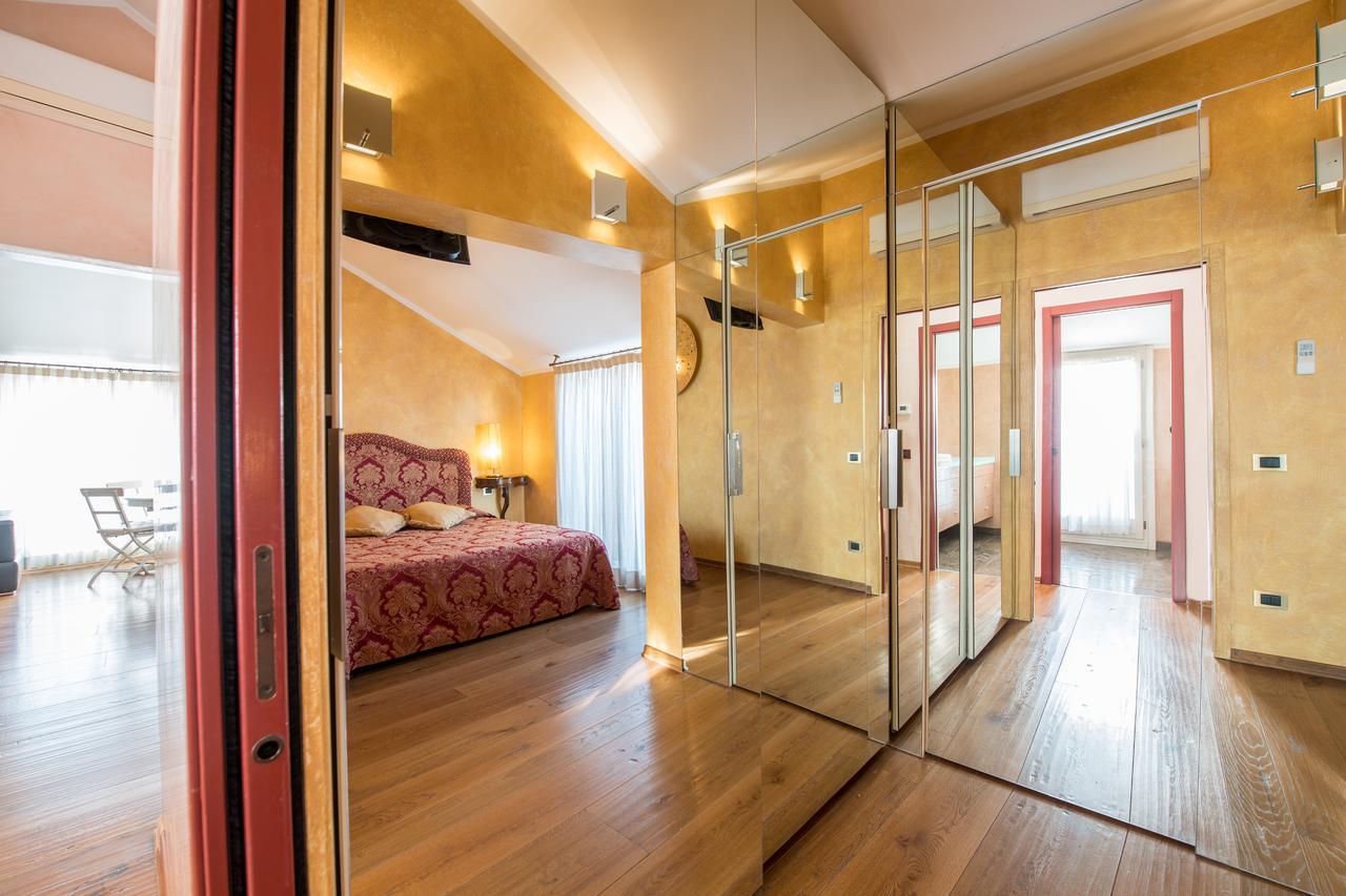 Savoia & Jolanda Apartments 2 Venice Ngoại thất bức ảnh