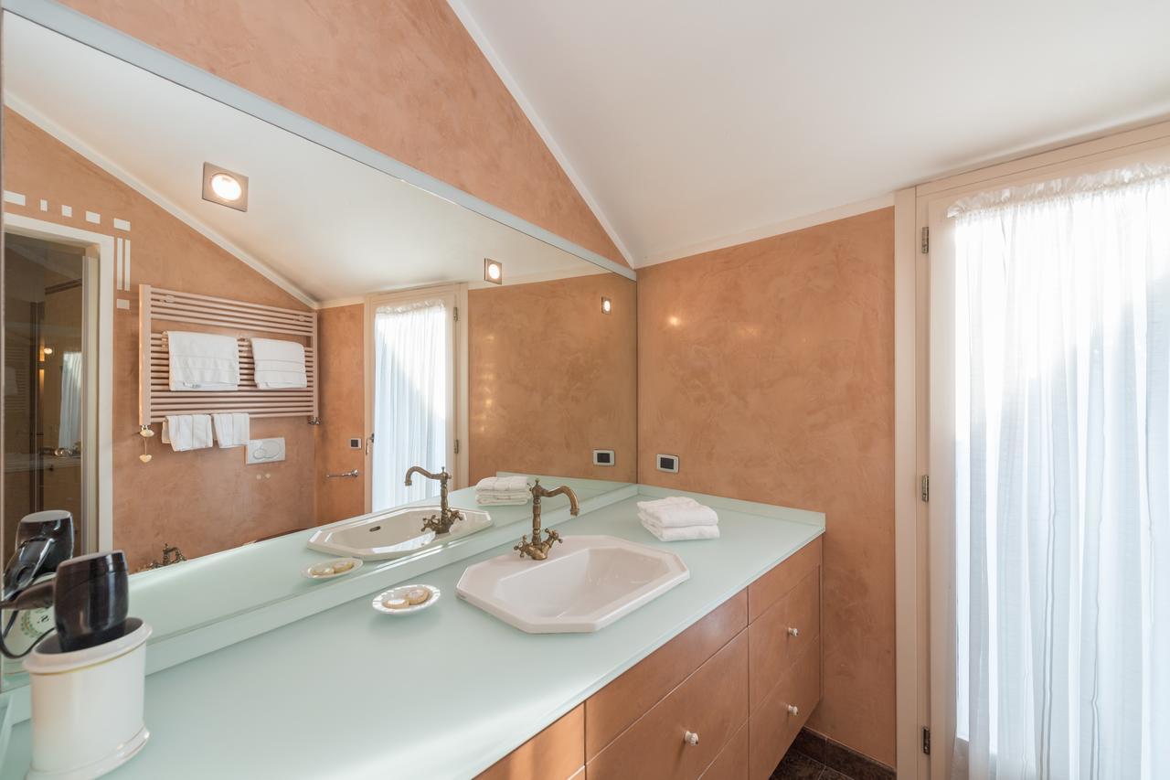 Savoia & Jolanda Apartments 2 Venice Ngoại thất bức ảnh